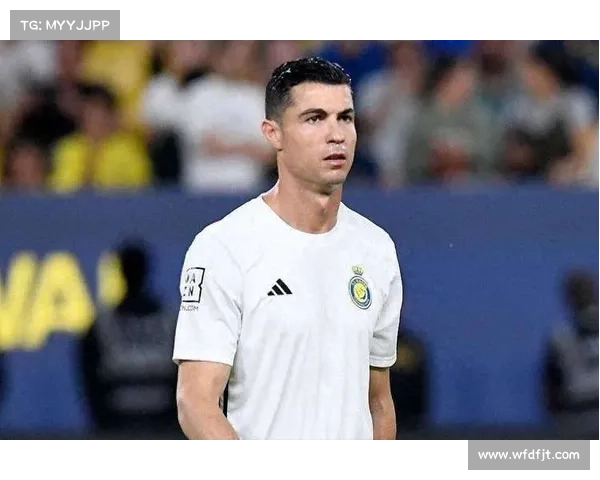 如何提升球队士气以应对对战C罗时的挑战和压力