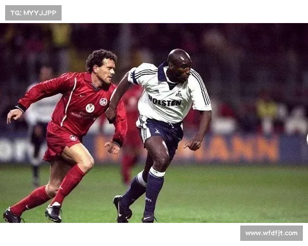 坎贝尔位置变动对比赛策略和球队表现的深远影响分析